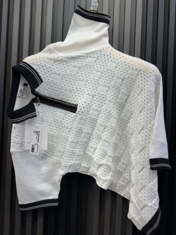 Black Bird 100% Cotton Yarn White T-Shirt